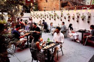 Spain's outdoor dining tradition in NYC