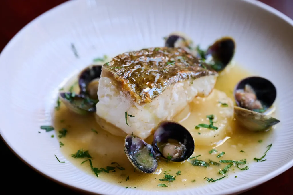 Bacalao con Berberechos