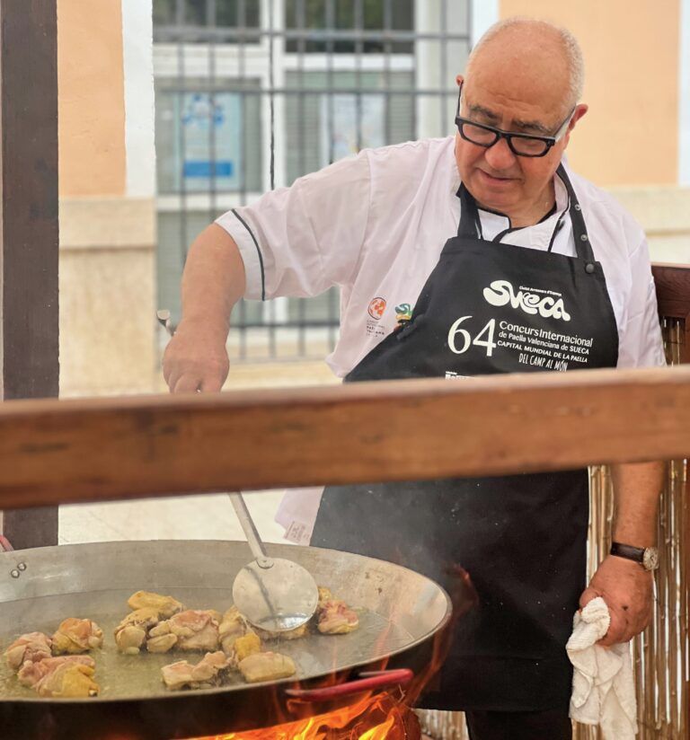 Lolo Manso at the 64th Internationa Valencian Paella Contest