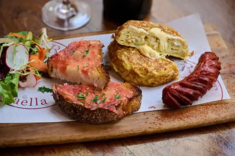 Brunch Spots in Times Square